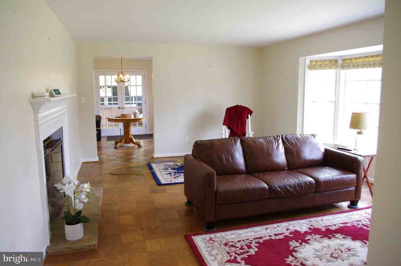 9001 Glenbrook Rd - Photo 4 of 24