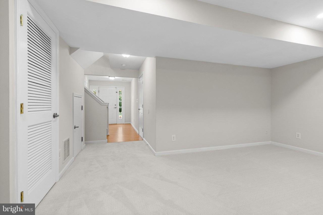 13653 Saint Johns Wood Pl - Photo 5 of 41