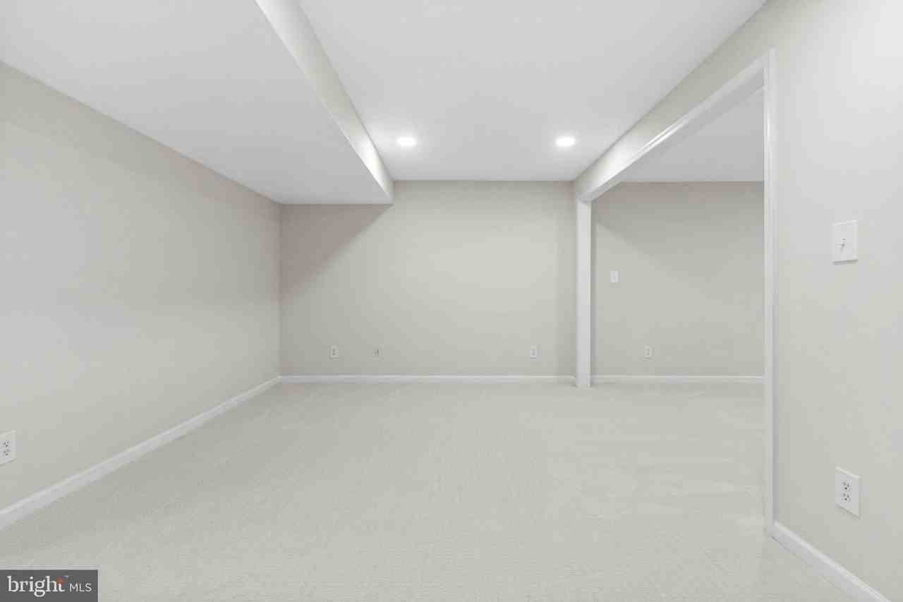 13653 Saint Johns Wood Pl - Photo 7 of 41
