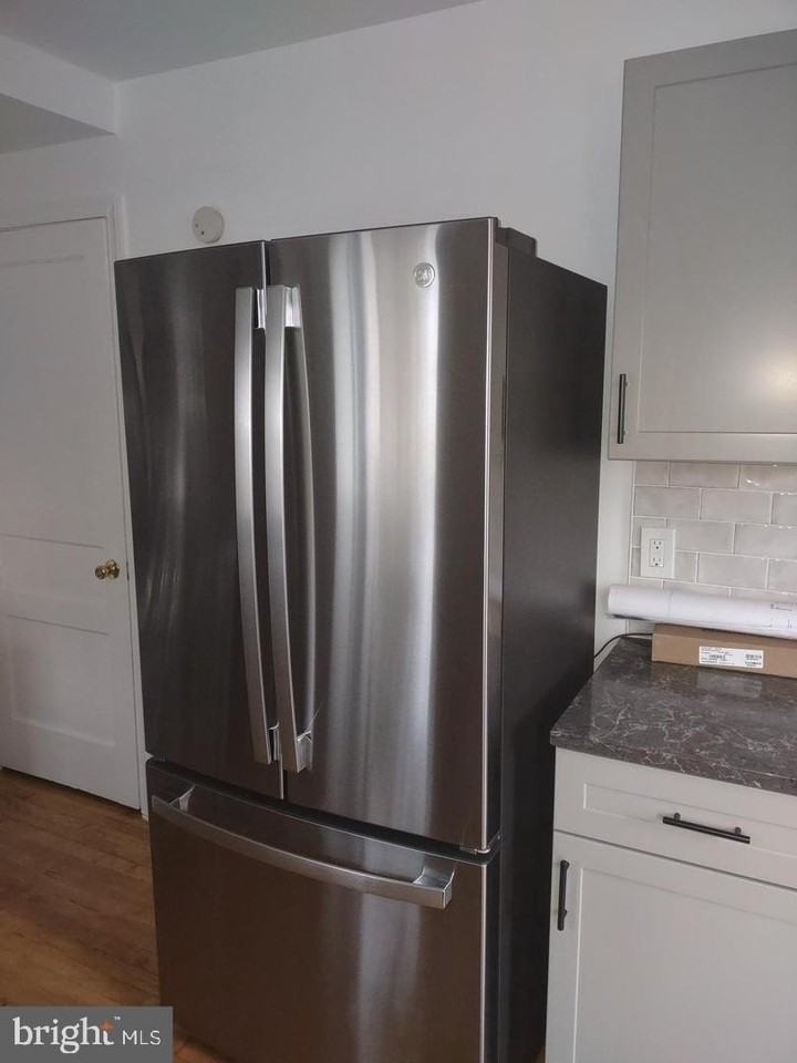 2709 Fort Dr - Photo 4 of 18