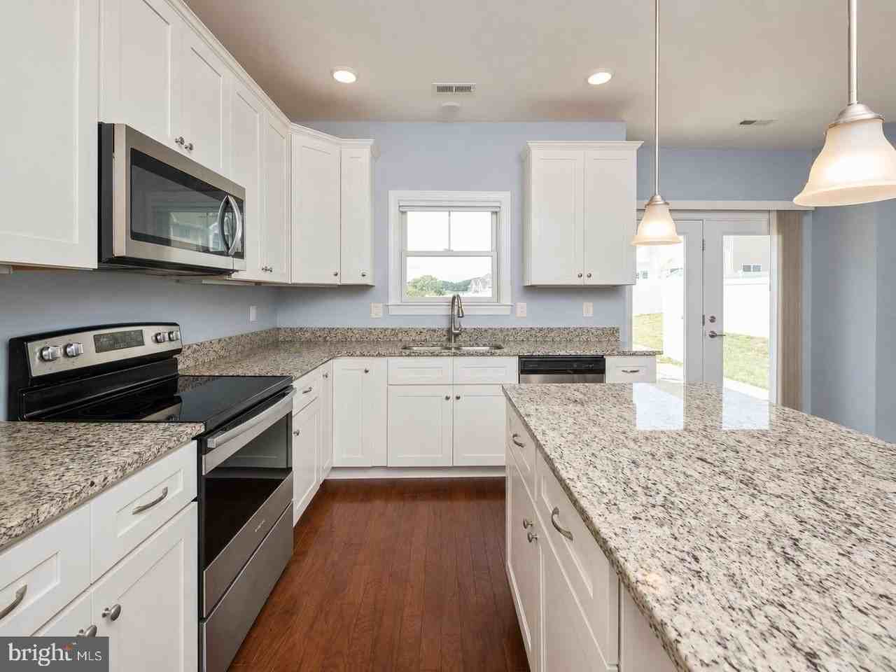 2243 Lapis Ln - Photo 2 of 50