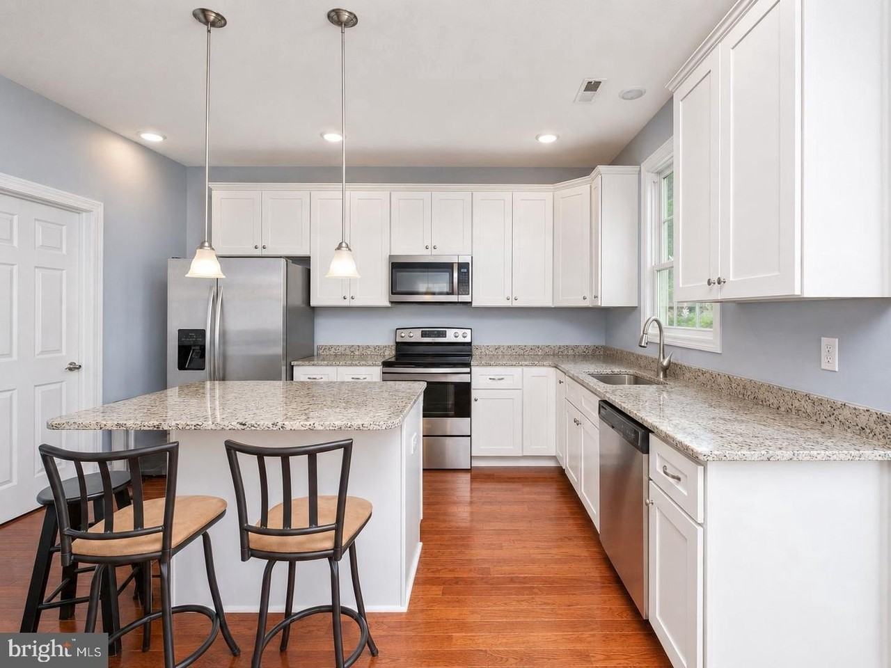 2243 Lapis Ln - Photo 3 of 50