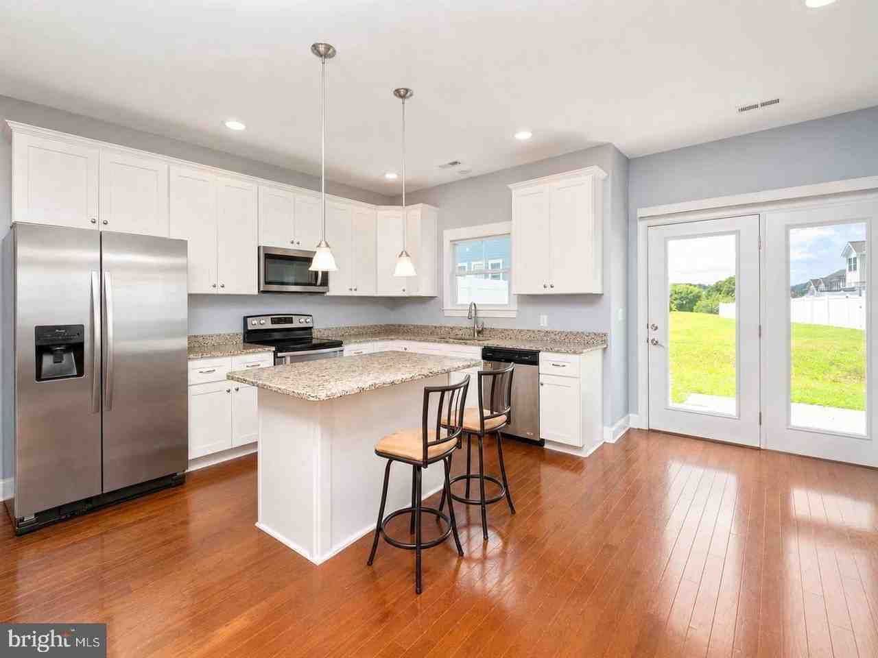 2243 Lapis Ln - Photo 4 of 50