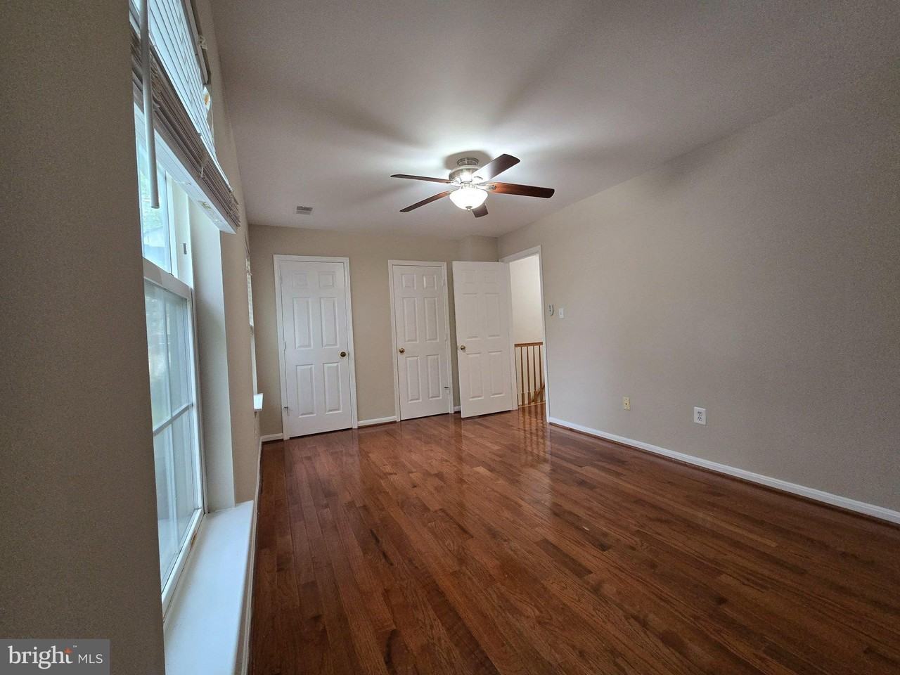 128 Hampshire Sq Sw - Photo 5 of 15