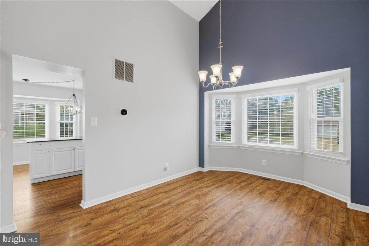 10249 Winged Elm Cir - Photo 7 of 37