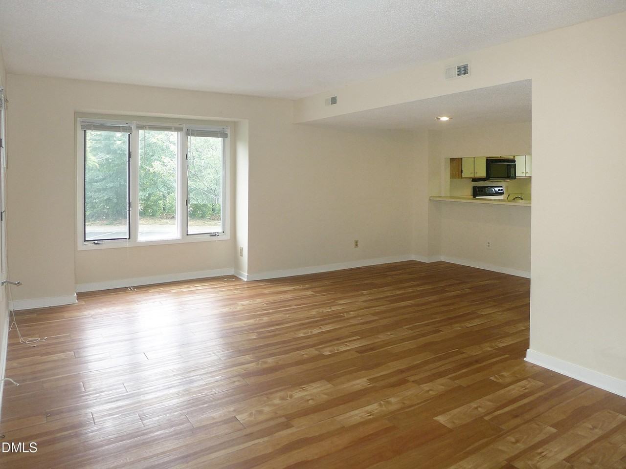 712 Martin Luther King Jr Blvd #H12 - Photo 5 of 17