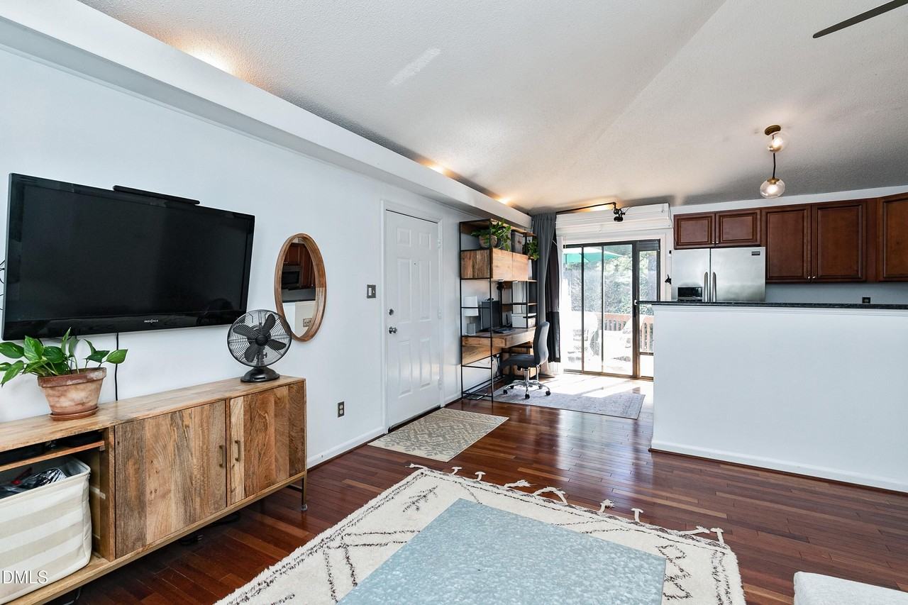 3304 Mill Run - Photo 3 of 19