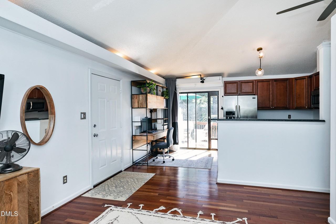 3304 Mill Run - Photo 7 of 19