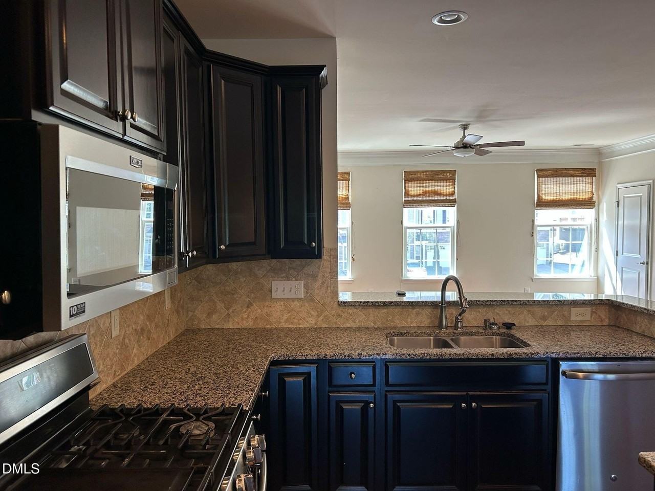 1112 Boxcar Way - Photo 4 of 22