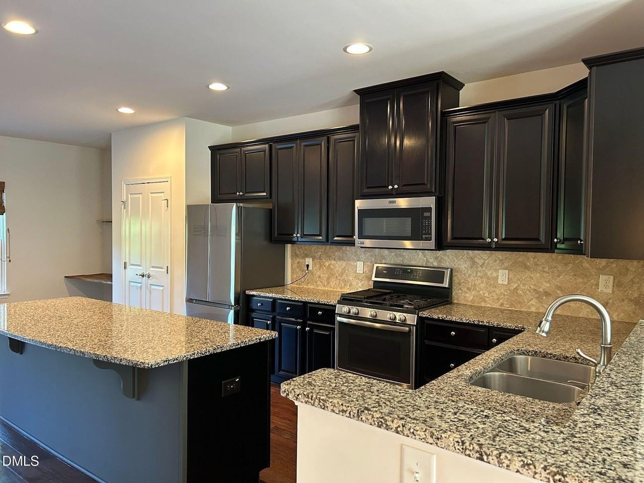 1112 Boxcar Way - Photo 5 of 22