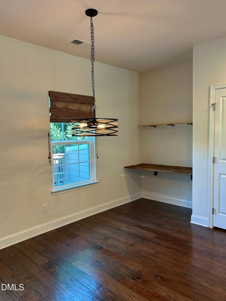 1112 Boxcar Way - Photo 7 of 22