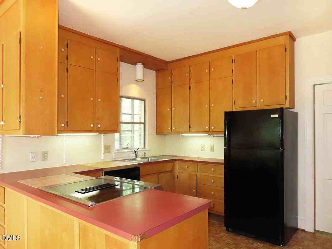 120 Kenan St - Photo 7 of 20
