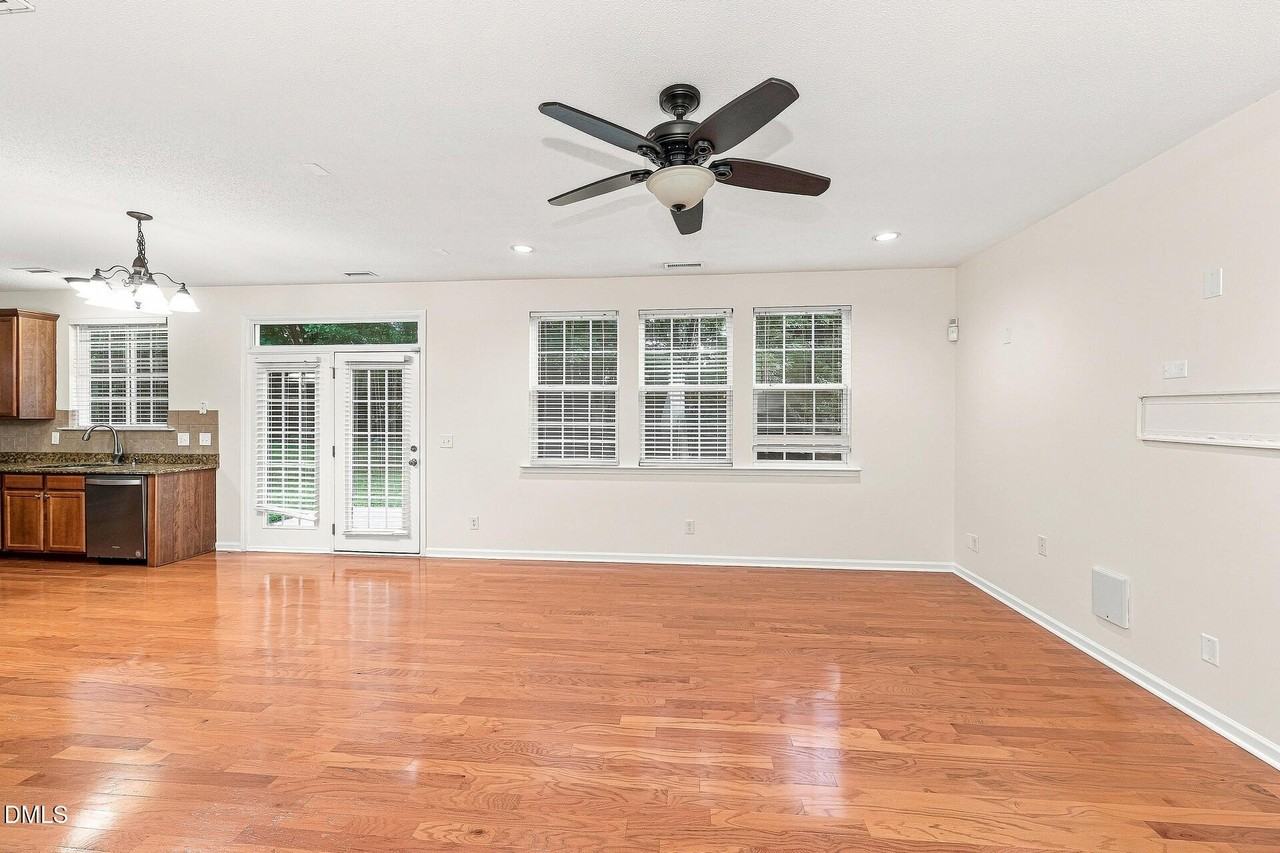 1150 Brookhill Way - Photo 3 of 36