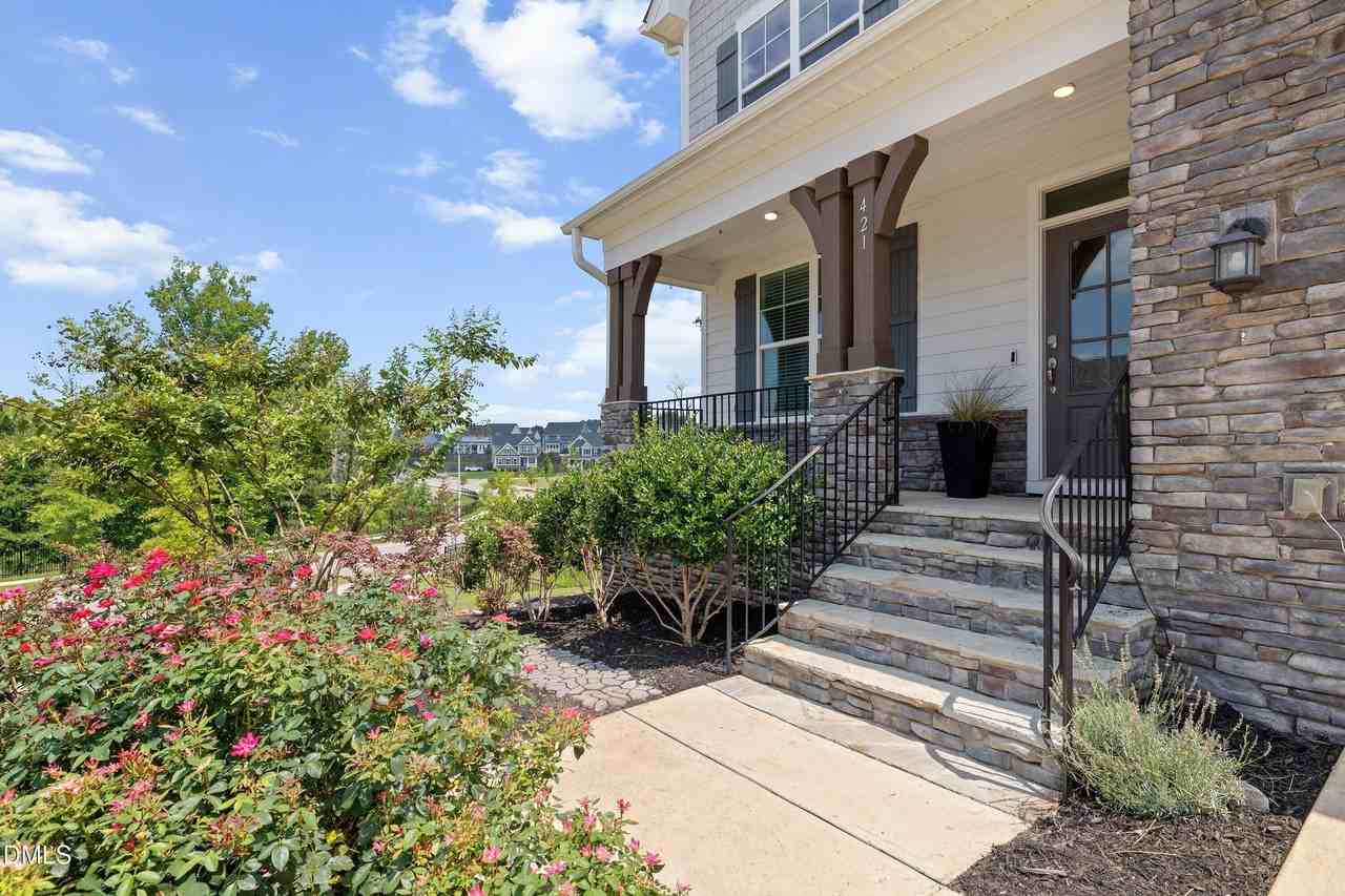421 Ramsours Mill Dr - Photo 2 of 39