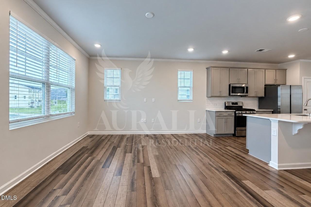 2721 Chert Ln - Photo 7 of 26