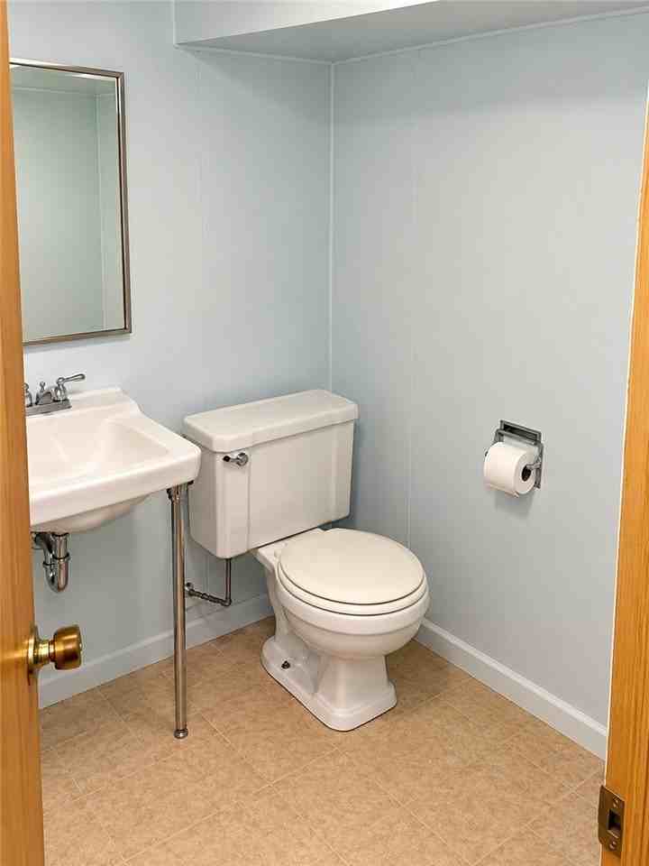 917 Cherokee St - Photo 5 of 11
