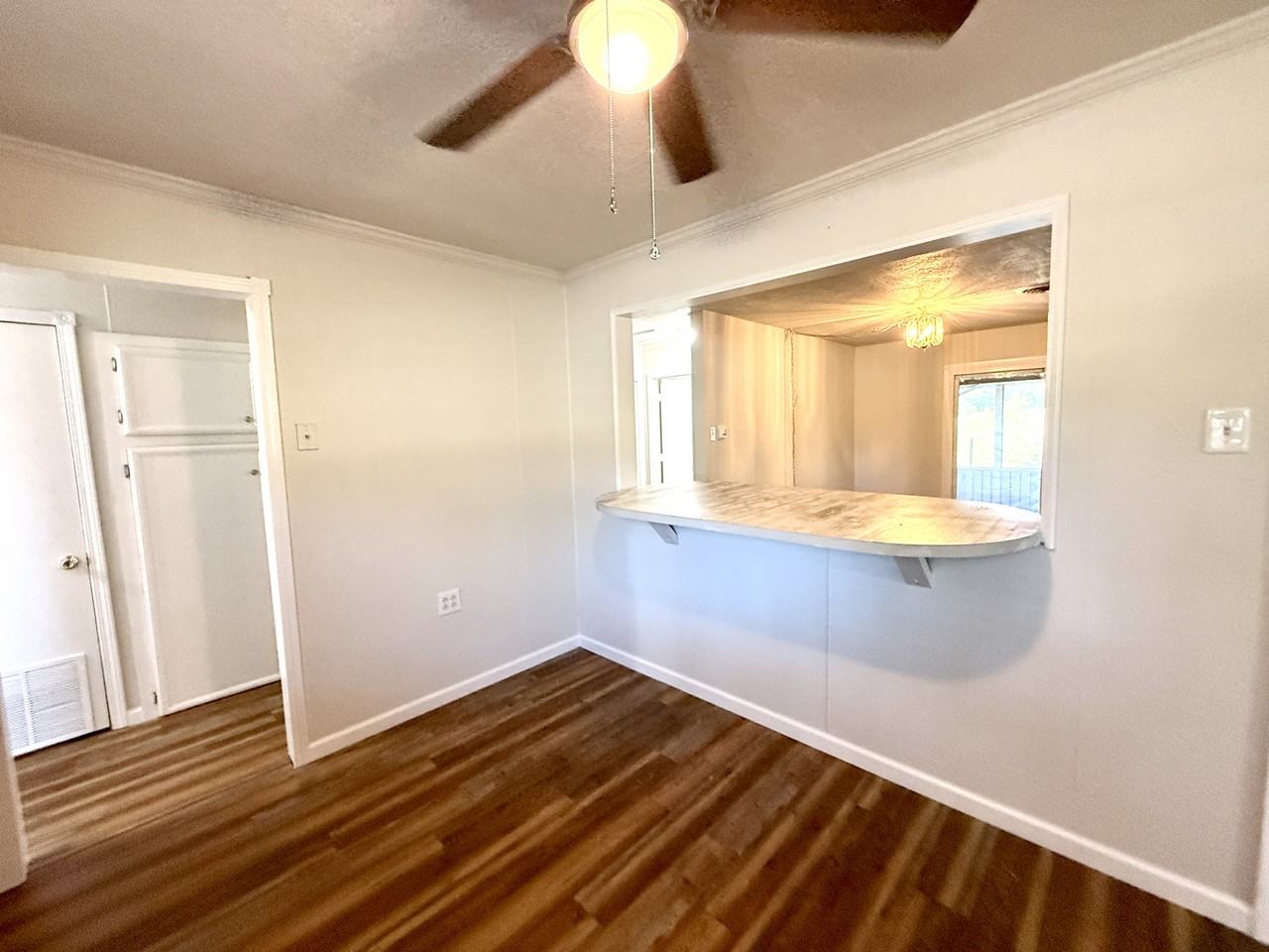 320 Campbell St #1 - Photo 6 of 33
