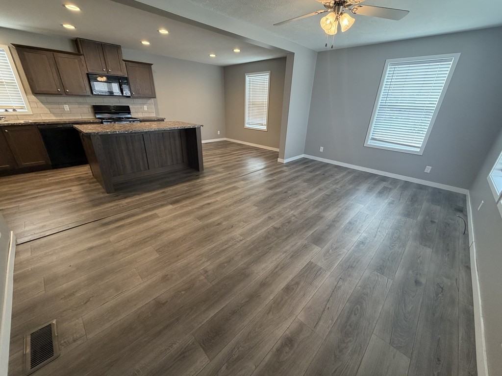 15385 Dominique Dr #826 - Photo 4 of 24