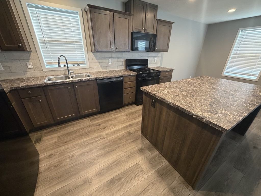 15385 Dominique Dr #826 - Photo 7 of 24