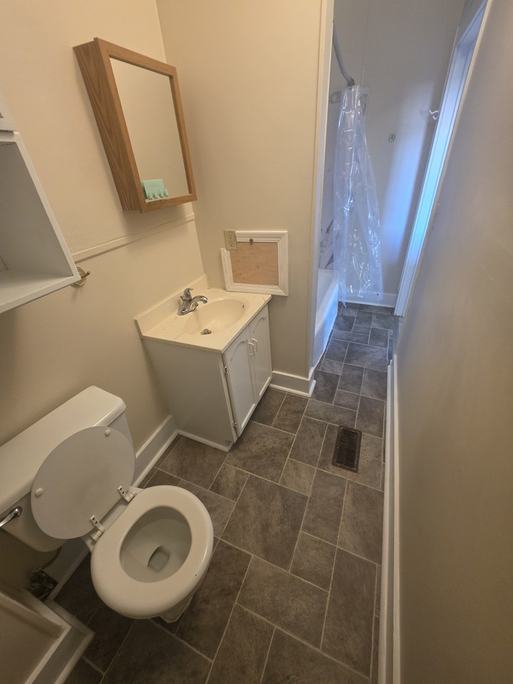 104 Mason St #1 - Photo 6 of 10