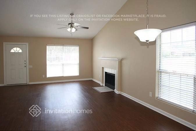 501 Kalmia Dr - Photo 3 of 16