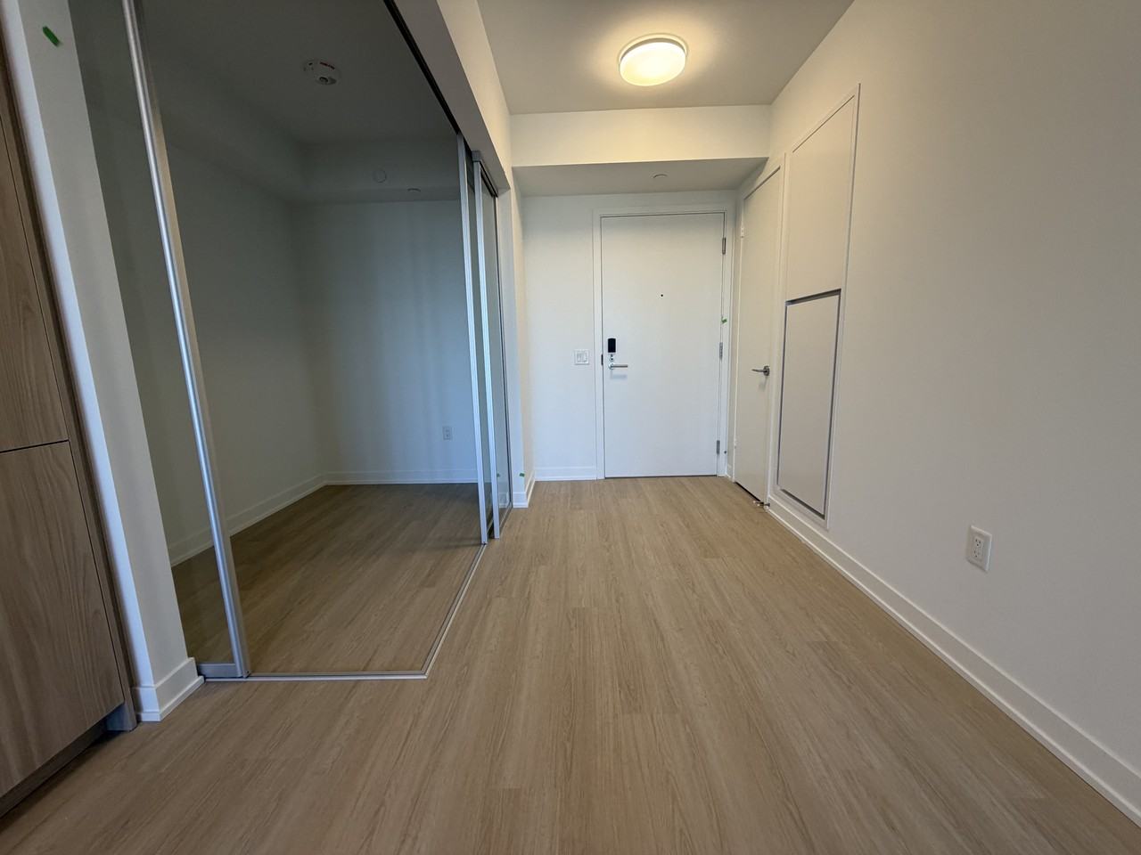 25 Saint Dennis Drive - Photo 3 of 12