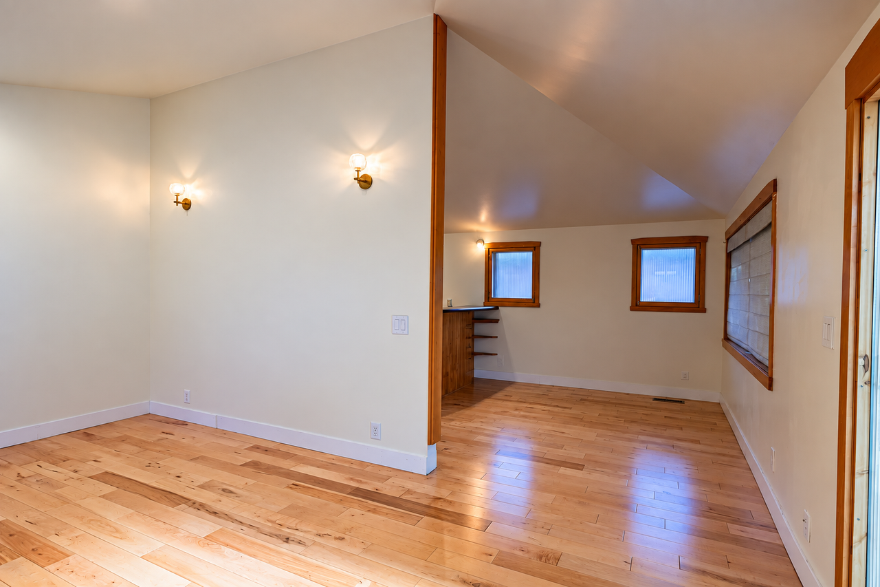 1621 S Denver St #1 - Photo 3 of 23