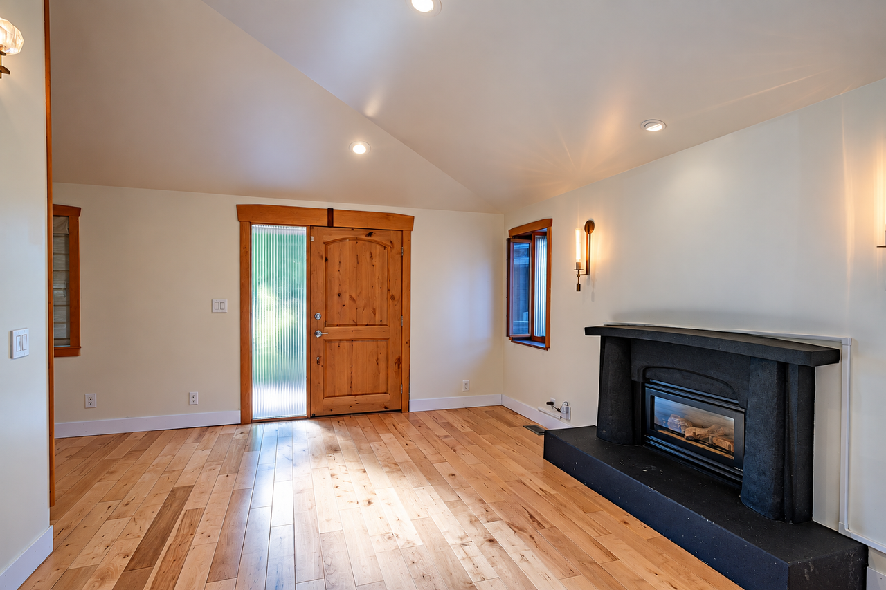 1621 S Denver St #1 - Photo 4 of 23