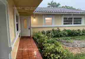 featured image of 10535 Nw 37th St