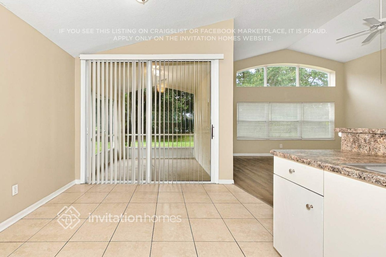 1121 Hartbourne Ln - Photo 6 of 17