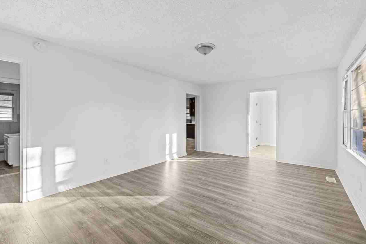 2321 4th St Ne #1 - Photo 5 of 19