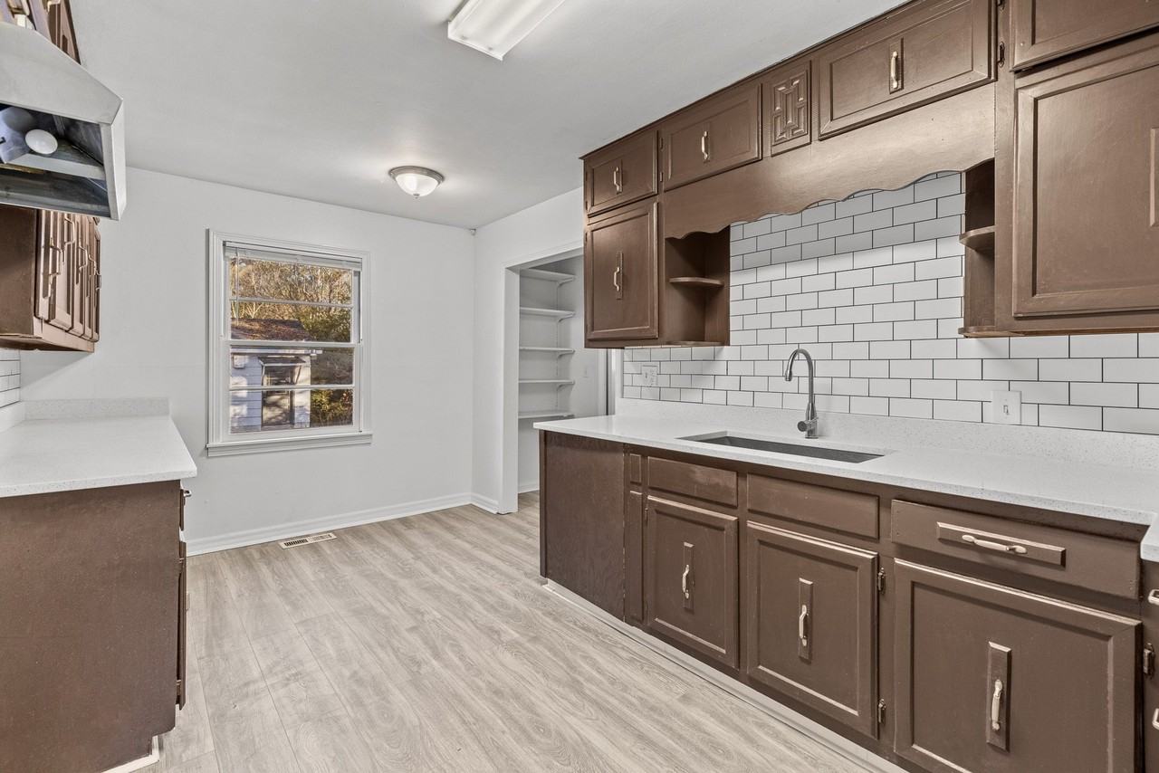 2321 4th St Ne #1 - Photo 6 of 19