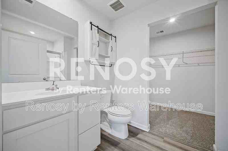 331 Forecastle St - Photo 3 of 39