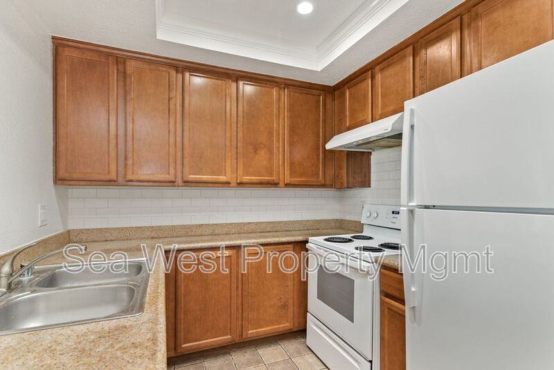 432 Edgehill Ln #156 - Photo 6 of 13