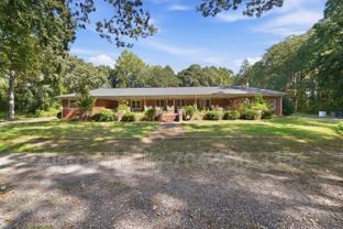 1542 Monument Ave - Photo 1 of 1