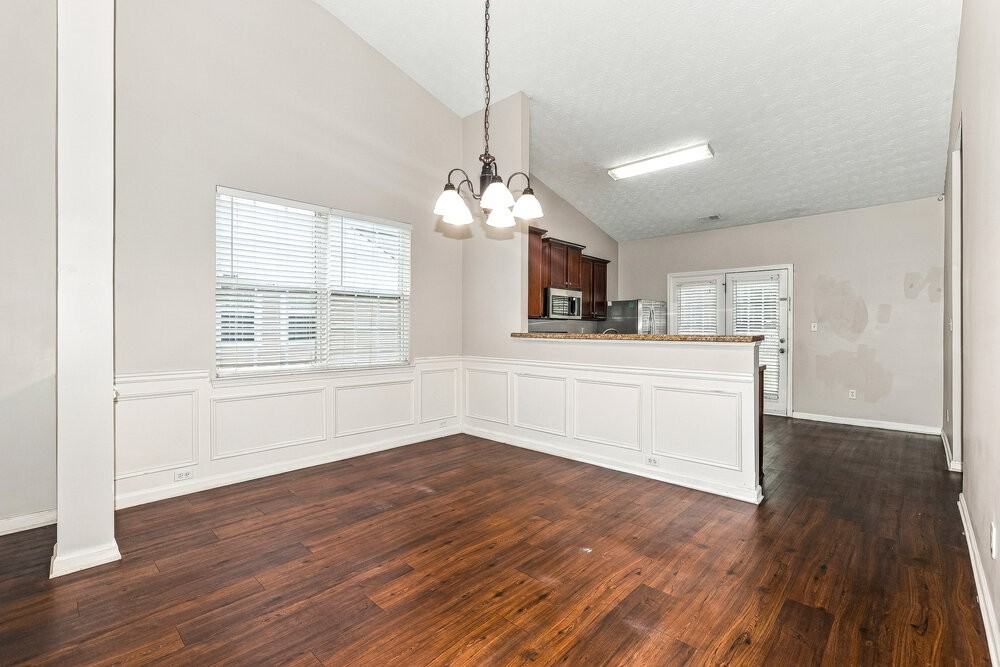 1317 Winwood Dr - Photo 5 of 16
