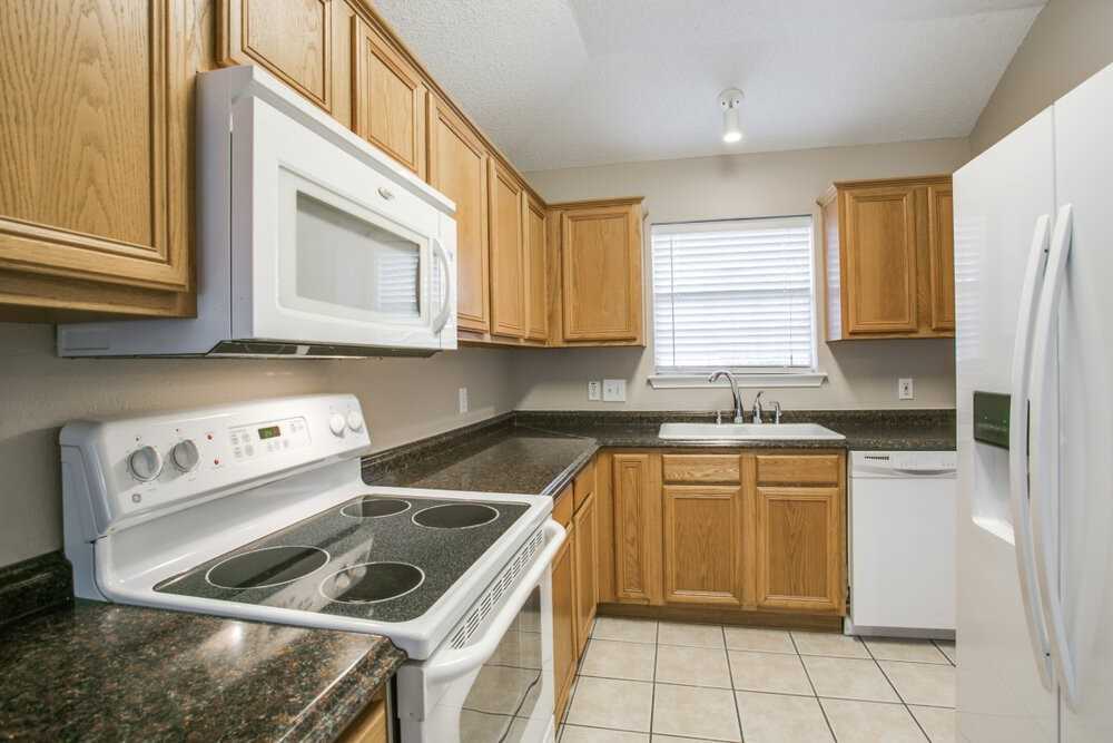 6705 W Lynn Creek Dr - Photo 3 of 24