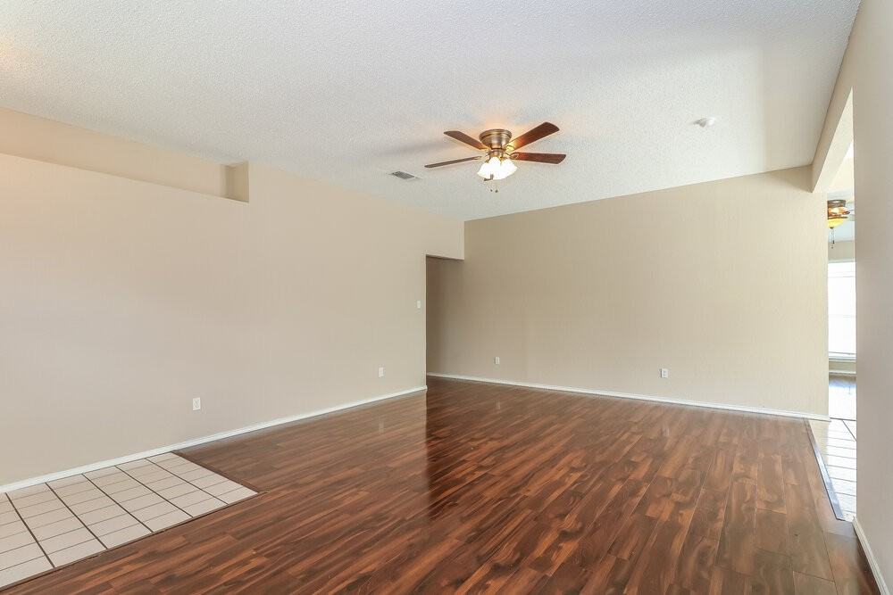 6705 W Lynn Creek Dr - Photo 6 of 24