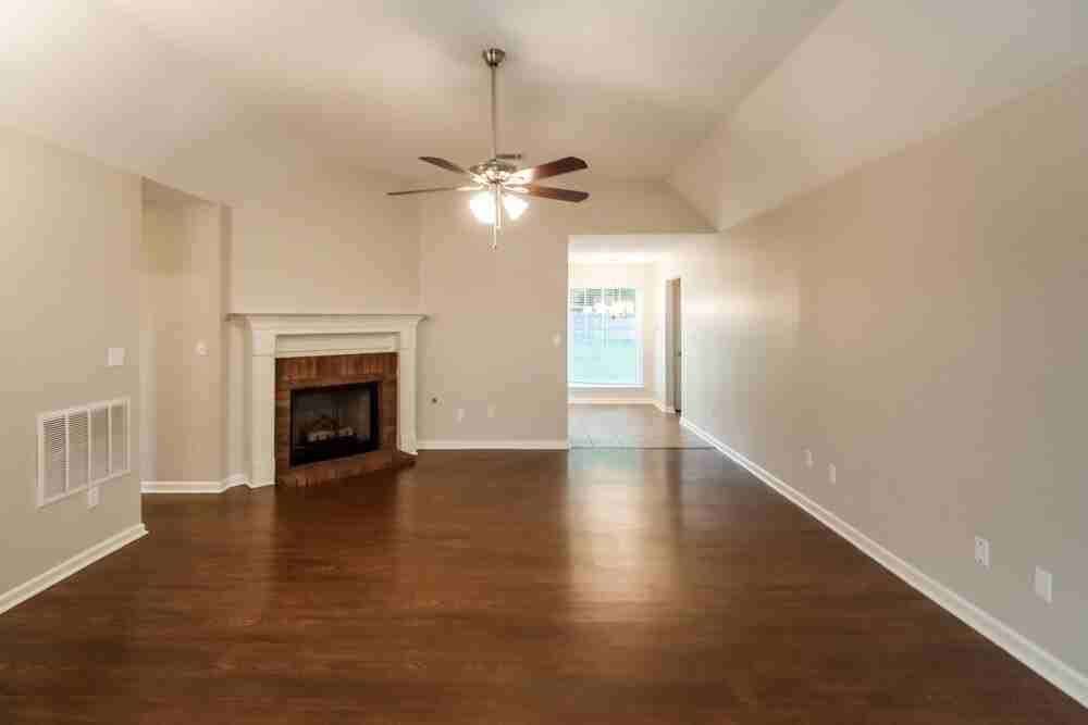 7746 Annesdale Dr - Photo 3 of 16