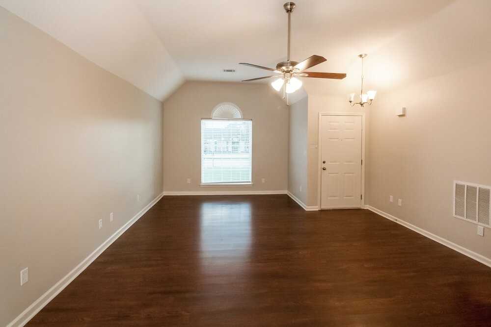 7746 Annesdale Dr - Photo 4 of 16
