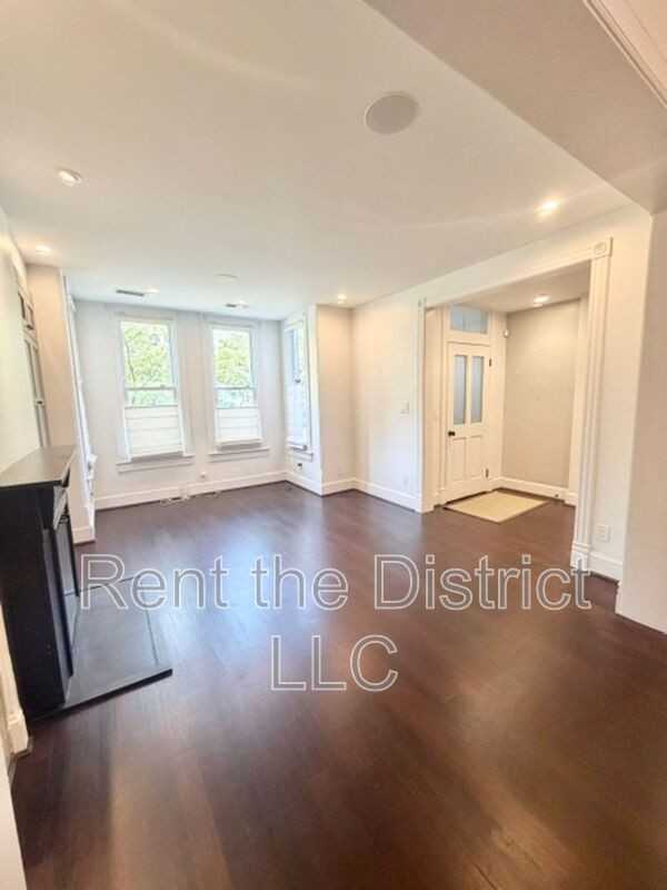 1151 5th St Ne - Photo 5 of 21