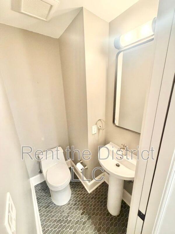 1151 5th St Ne - Photo 7 of 21