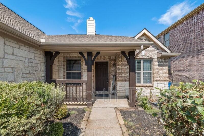 2677 Calmwater Dr - Photo 5 of 23