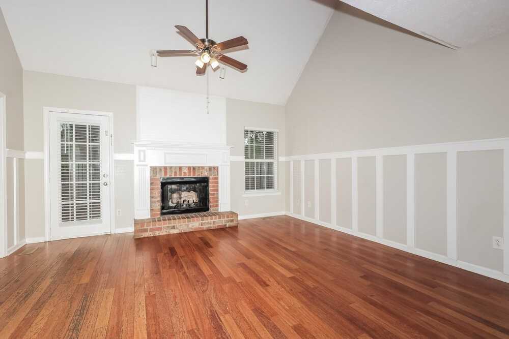 1924 Pennington Dr - Photo 6 of 18
