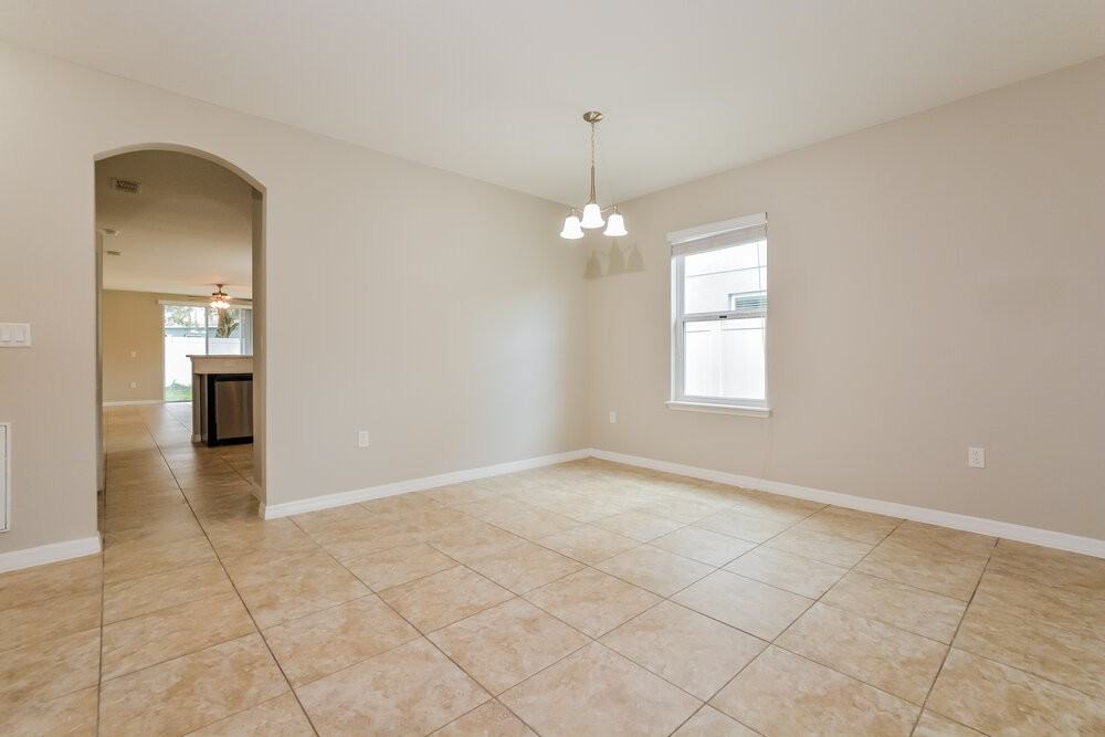 3728 Umbrella Ct - Photo 4 of 16