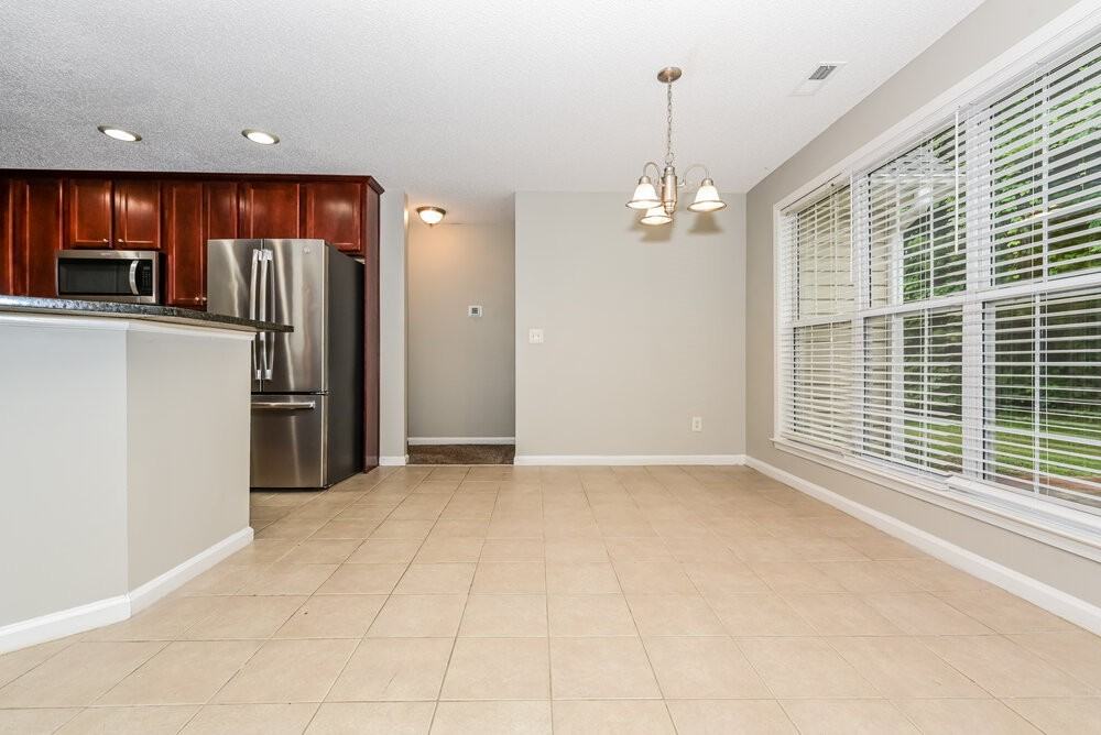 361 Vista Creek Dr - Photo 5 of 17