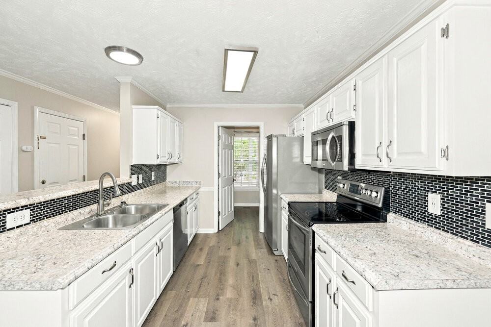 937 Pebble Beach Cir - Photo 6 of 17