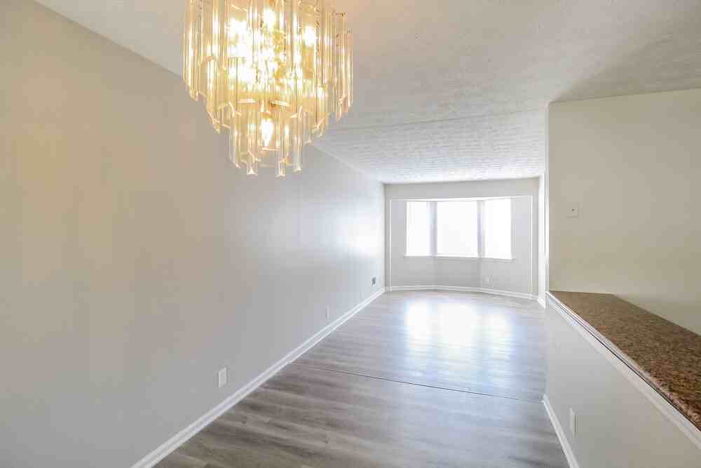 2306 Wilkins Cv - Photo 5 of 17