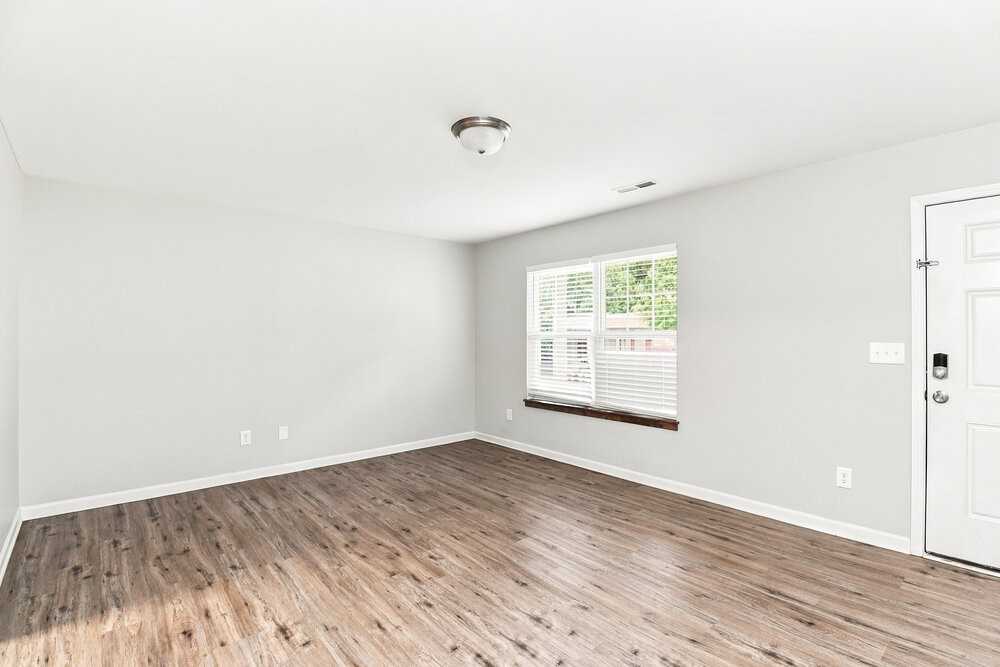 338 Olde North Church Dr - Photo 5 of 17
