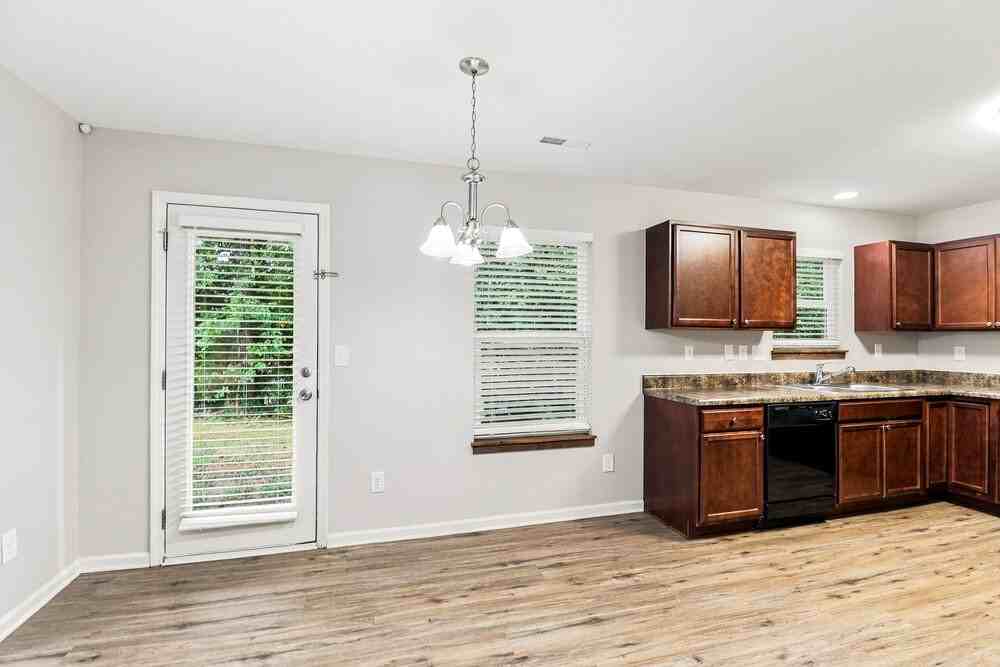 338 Olde North Church Dr - Photo 7 of 17